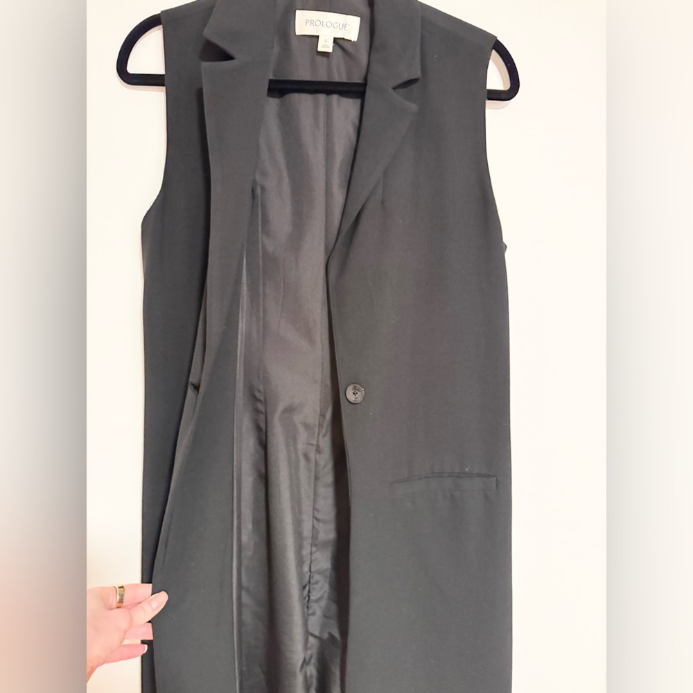 Prologue Charcoal Sleeveless Vest